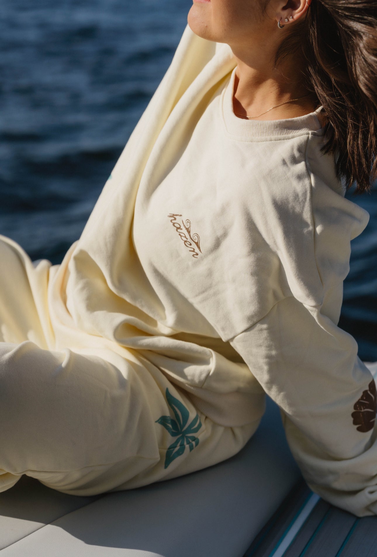 Essential Crewneck - SUN