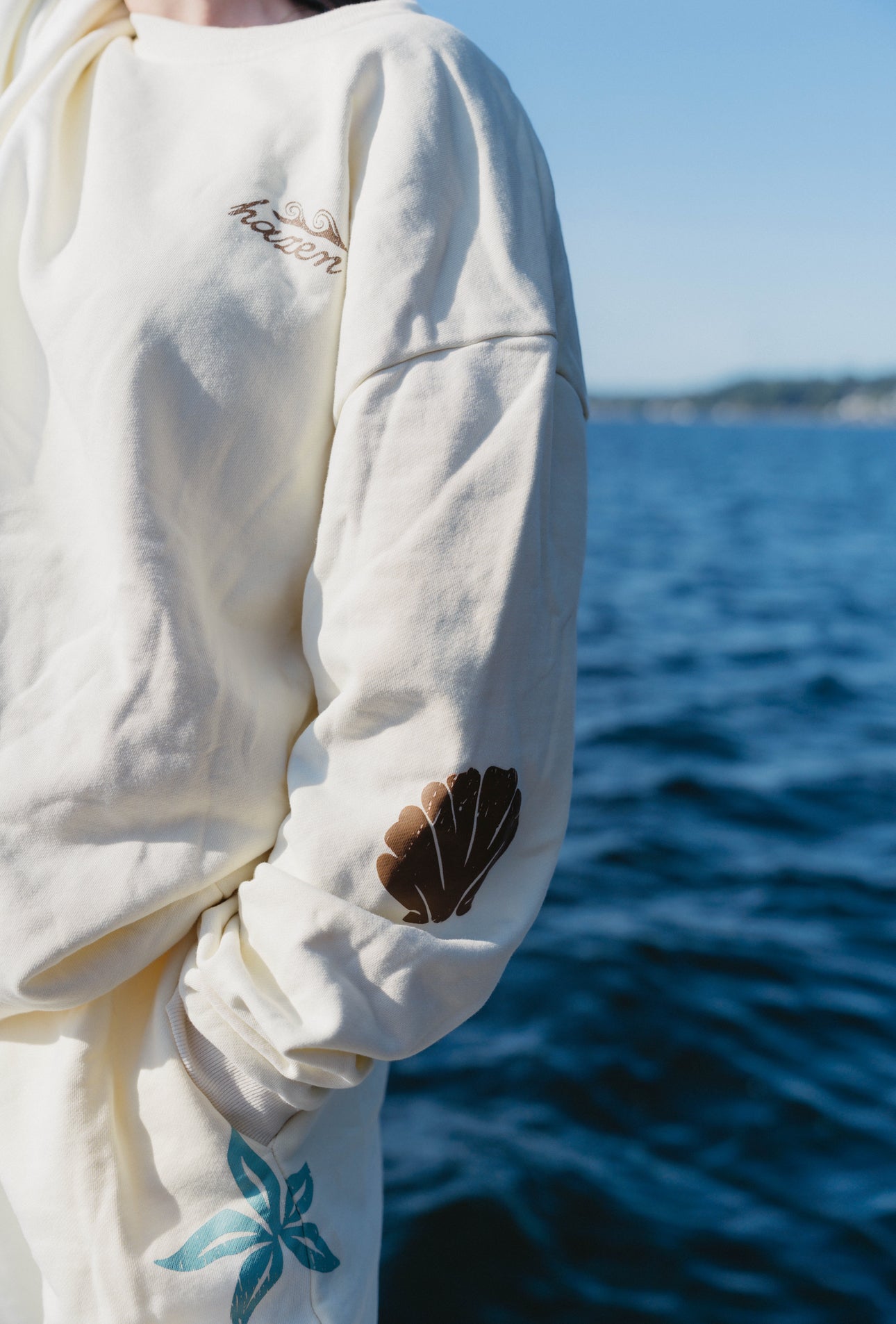 Essential Crewneck - SUN