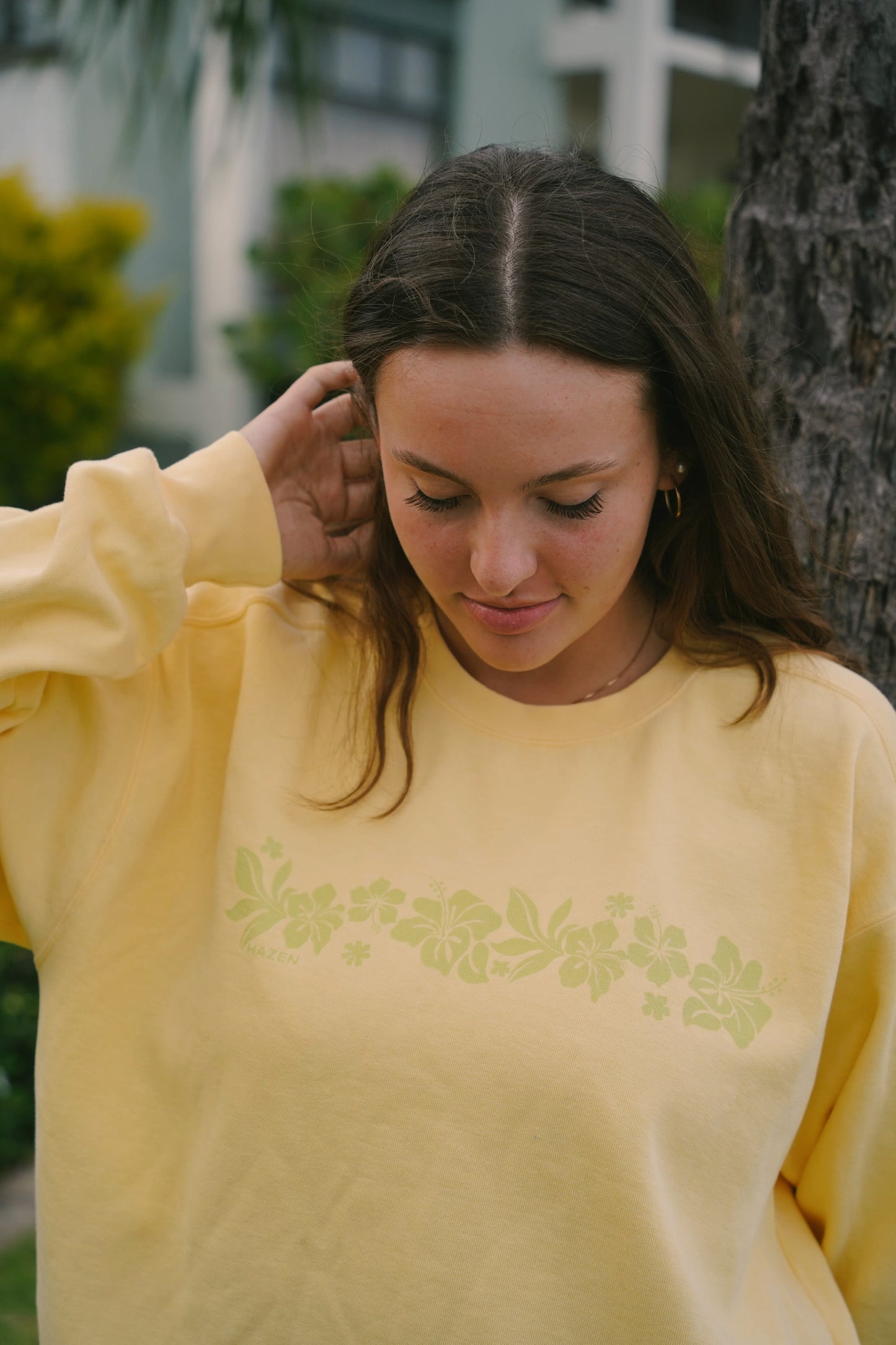 Hibiscus Crewneck - Lemonade