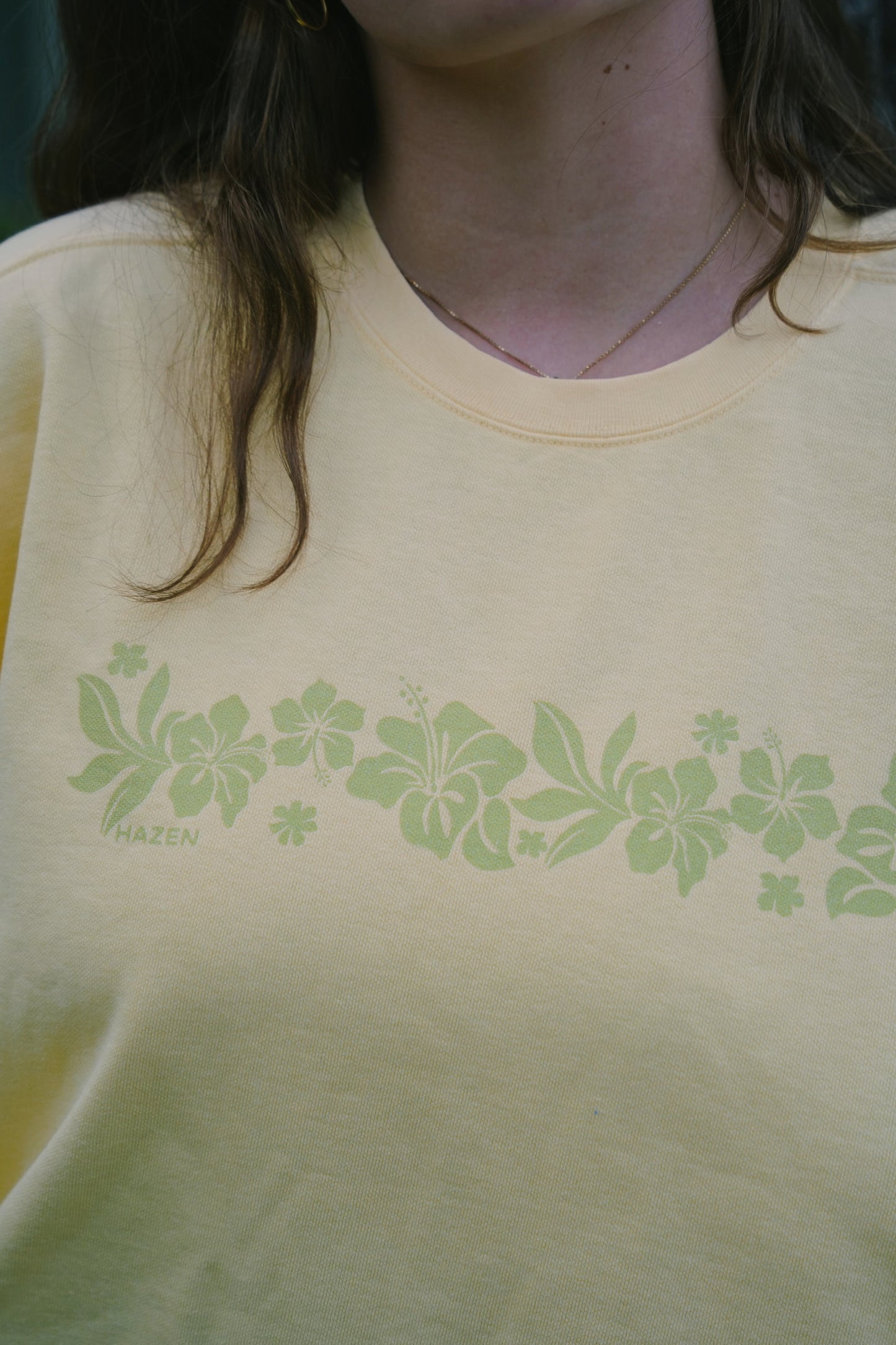 Hibiscus Crewneck - Lemonade